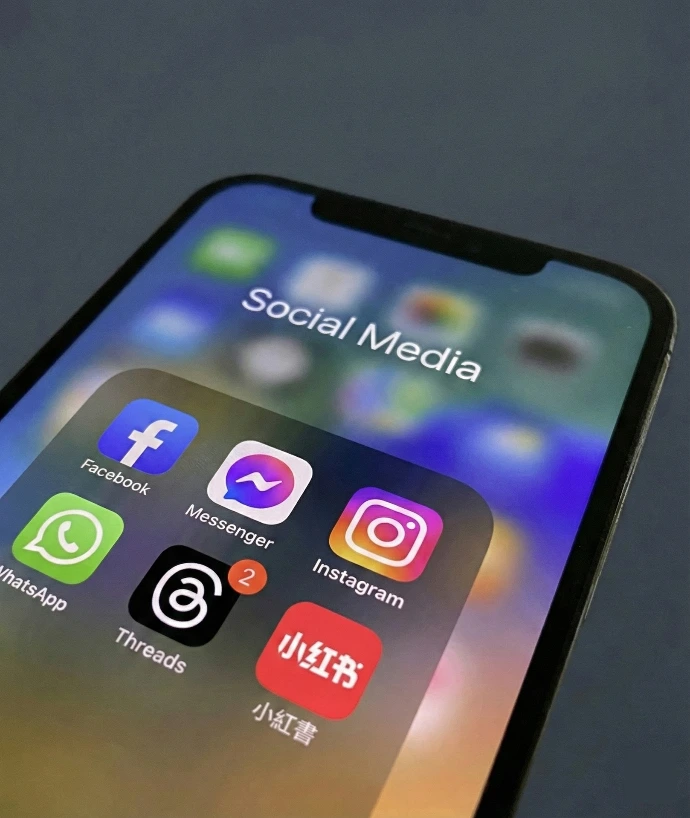 facebook, Instagram, Messenger, Whatsapp, Threads,